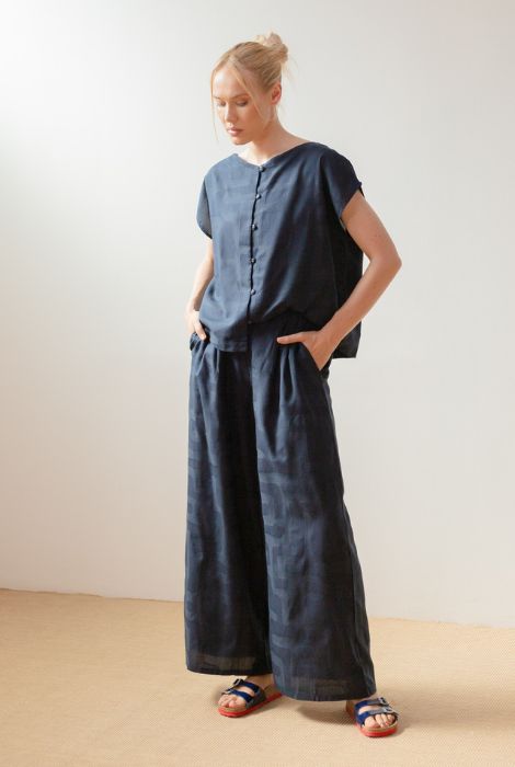 BLUSA AZUL MARINO PAN PRODUCTO BÁSICO - Imagen 2