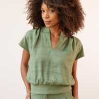 BLUSA CUELLO MAO VERDE PAN PRODUCTO BÁSICO