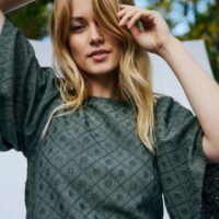 CAMISETA ESTAMPADO BORDADO VERDE FREEQUENT