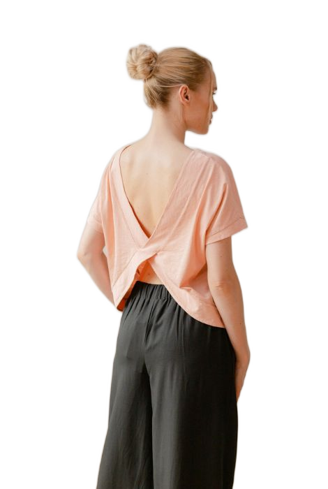 CAMISETA ESCOTE ESPALDA PAN PRODUCTO BÁSICO