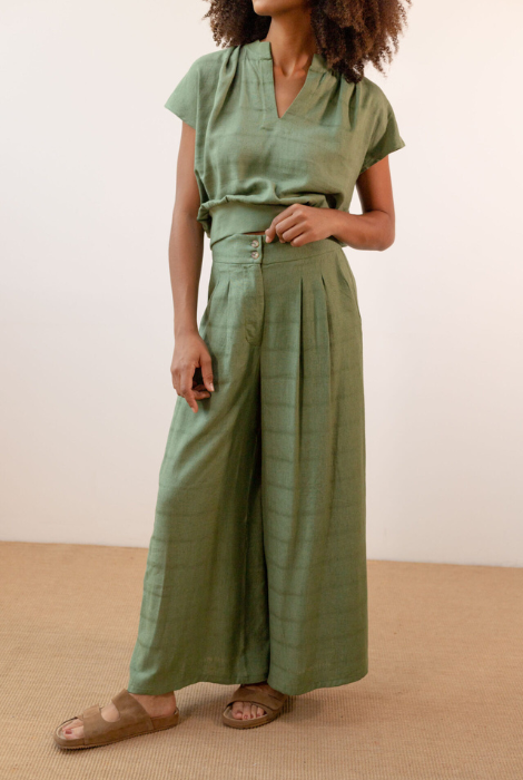 PANTALÓN ANCHO VERDE PAN PRODUCTO BÁSICO - Imagen 2