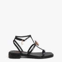 SANDALIA PLANA NEGRA TIRAS DETALLE CRISTAL LOLA CASADEMUNT