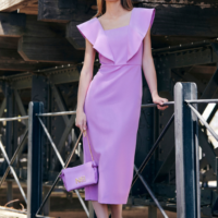 VESTIDO MALVA MIDI DETALLE VOLANTES NURIBEL